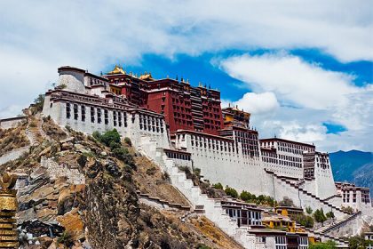 Botakha Palace popular place in Bhutan tour for Indian