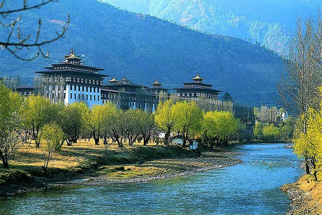 Pho Chu river and punakha dzong