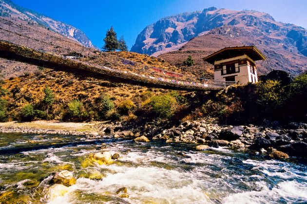 Tamchog Lhakhang bridge