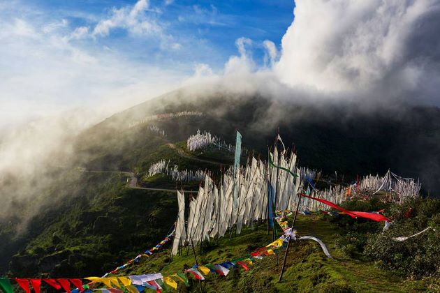 chele pass in bhutan