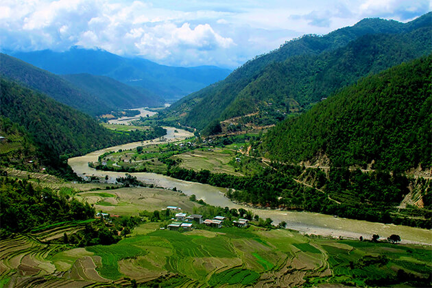 experience Paro Valley in Bhutan trip