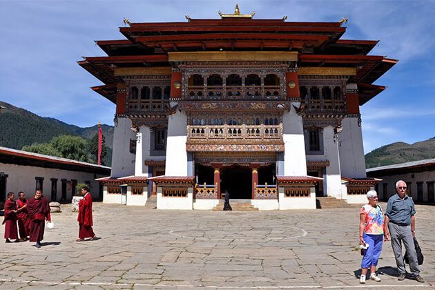 explore Gangtey Goenpa from Bhutan family tour