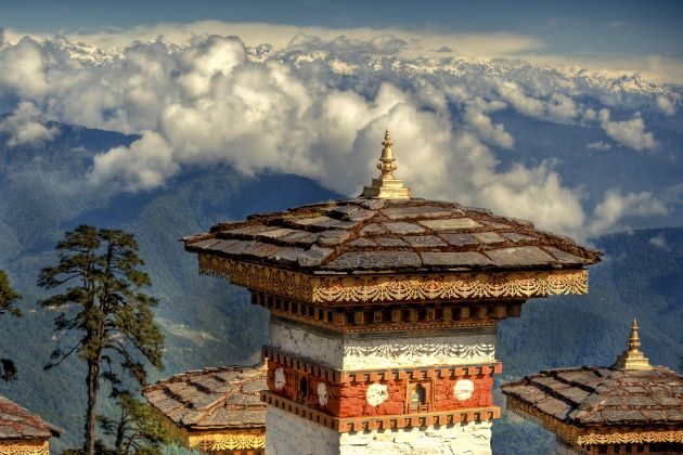 explore dochu la pass in bhutan