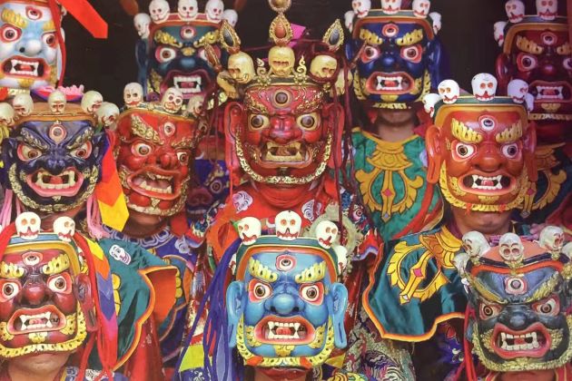 mask bhutan souvenirs