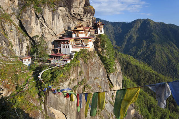panoramic view to Paro Taktsang Monastery