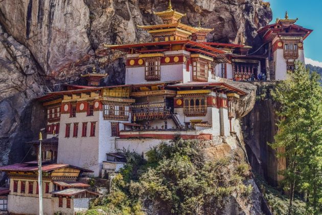 tiger nest famous attraction in bhutan